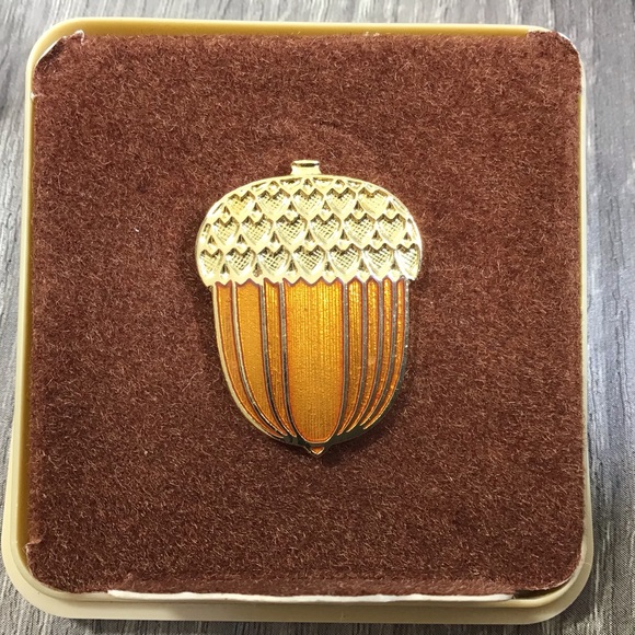 HALLMARK Gold Acorn Cloisonne Pin Fall - Picture 3 of 6